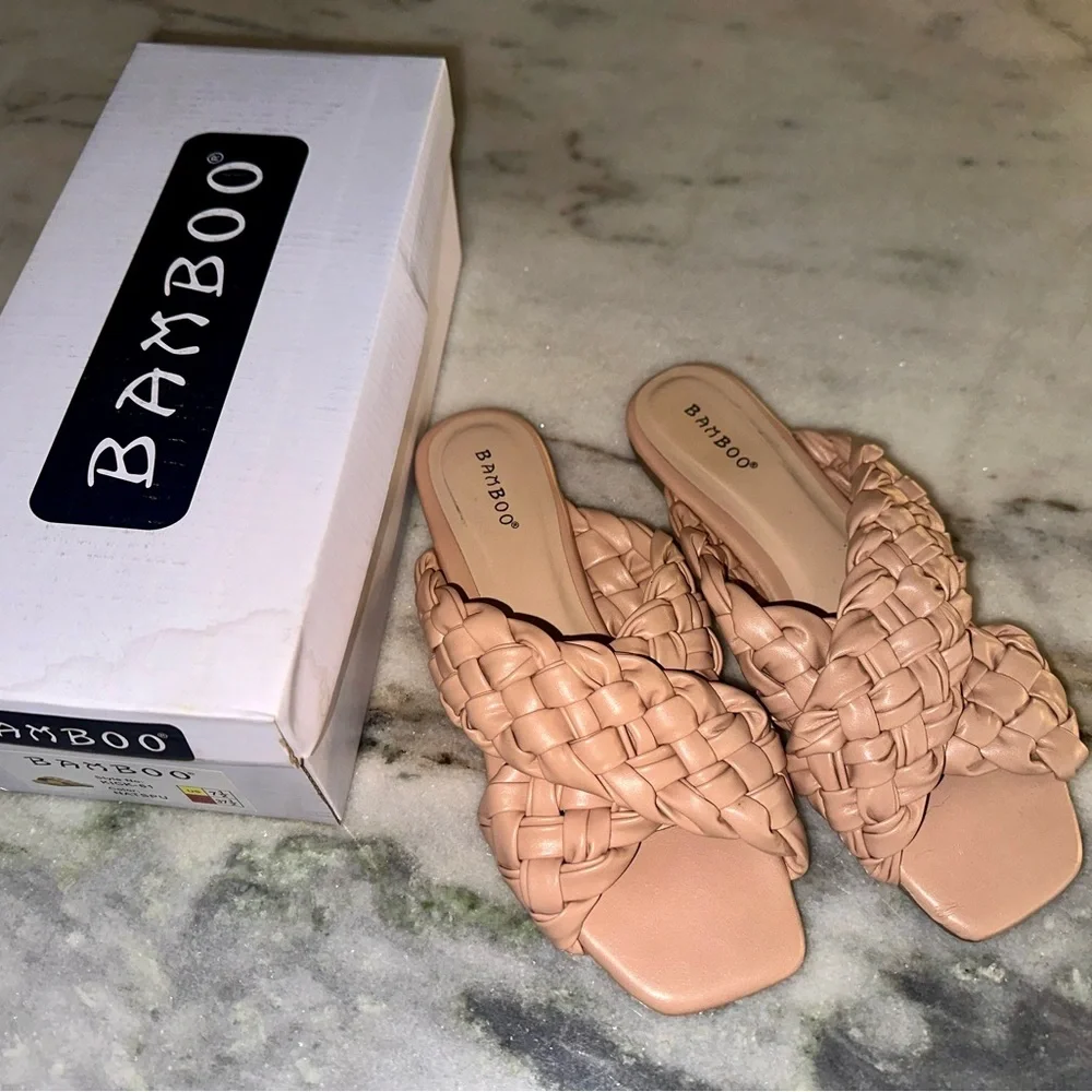 Bamboo Boutique Braided Flats - Size 7.5 - Cream/Tan